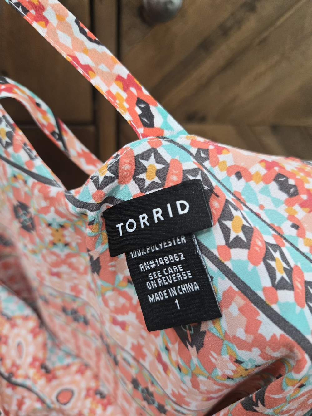 Torrid Mosaic Print Layered Criss-cross Cami Top 1x - Picture 4 of 5